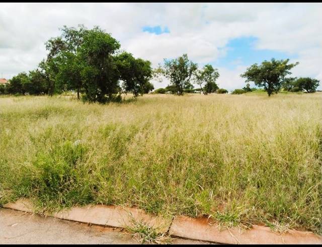 LAND FOR SALE IN STERPARK